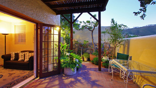 Down The Lane | Tamboerskloof Self-catering