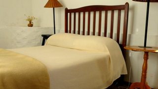 Arum Lily Cottage | Stanford Accommodation