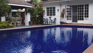 @Flo-Ben Guest House | Accommodation Dan Pienaar