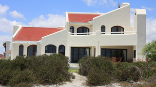 Heron House | Accommodation Port Owen