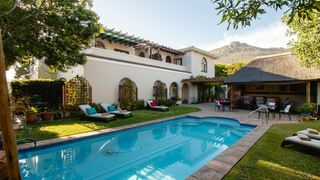 A Tuscan Villa Guest House | Cape Peninsula Specials