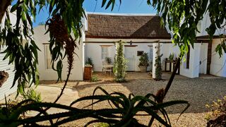 Wild Almond Cottage | Accommodation McGregor