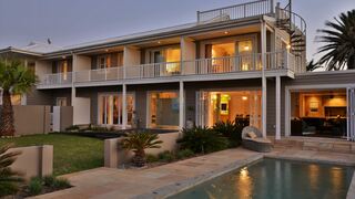 Blue Bay B&B | Port Elizabeth Specials
