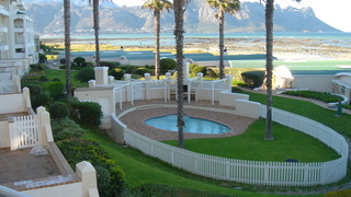 Emerald Bay C115 | Strand Accommodation