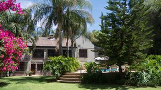 The Islandview House | Accommodation Upington