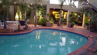 Driftwood House | Bloubergstrand Specials