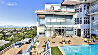 Lakeside Lodge | Cape Town Specials