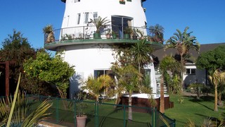 Cape Oasis Guest House | Table View Accommodation