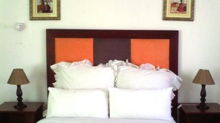 The Rose Bed and Breakfast | Accommodation Orlando West