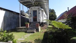 The Royal Coach | Kaapsehoop Accommodation