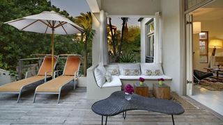 The Cape Standard | Accommodation Green Point