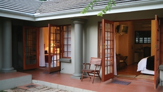 Tuscany Guest House | Accommodation Northcliff