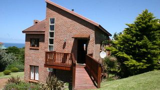 Brenton Villa | Accommodation Brenton on Sea