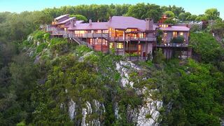 The Fernery Lodge & Chalets | Stormsriver Village Accommodation