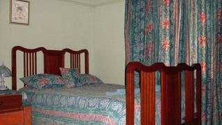 Central Garage Guest House | Vosburg Accommodation