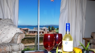 St Clairs Self-catering Cottages | Self-catering Blouwater Bay