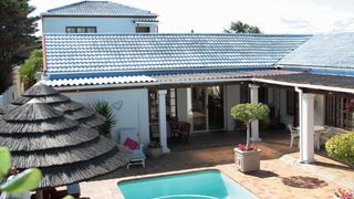 Dolphin Inn Guest House | Bloubergrant Accommodation