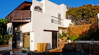 Sandy Bay House | Llandudno Self-catering