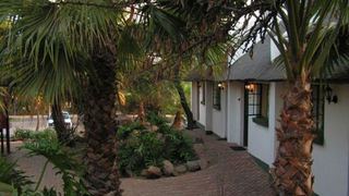 Sundowner Lodge | Brits Accommodation
