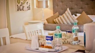 Olive Guesthouse | Accommodation Dan Pienaar