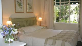 Rutland House Bed & Breakfast | Accommodation Craighall Park