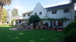 Le Chateau Guesthouse & Conference Centre | Kempton Park Accommodation