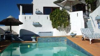 Rocky Beach Holiday Lets | Accommodation Simons Town
