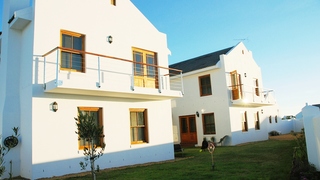 Djuna B&B | Britannia Bay Accommodation