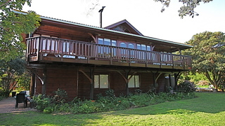 House Freesia | Brenton on Sea Accommodation