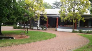 Bradgate Manor House | Accommodation Wellington