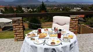 Panaview Bed and Breakfast | Accommodation Plattekloof 3