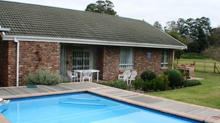 Bailey's Cottage | Self-catering Camphers Drift