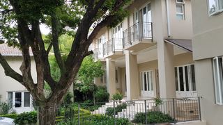 Q on First | Parktown North Accommodation
