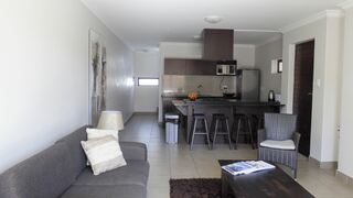 Apple @ J-Bay | Self-catering Aston Bay