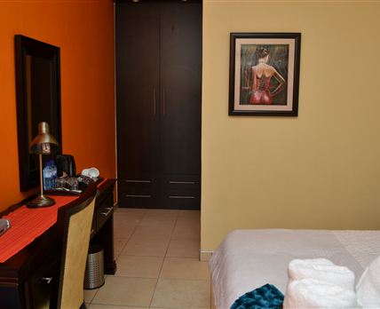 Nomalakia Guest House