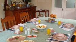 The Oval Bed and Breakfast | Accommodation Pinelands