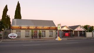 Young's Halfway House | Beaufort West Accommodation