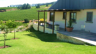 Belcharto Barns and Cottages | Stellenbosch Farms Accommodation