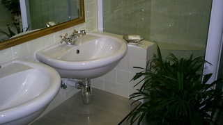 The Emerald Guest House | Self-catering Springs