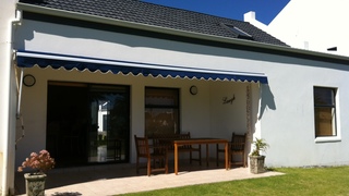 Laughter Cottage | Shelley Point Accommodation