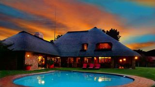 African Footprints Lodge | Halfway House Accommodation