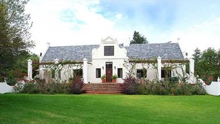 Annie's Tree Houses | Accommodation Douglasdale