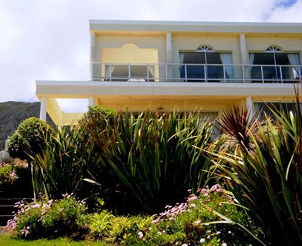 Hermanus Beach Front Lodge