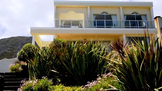 Hermanus Beach Front Lodge | Voelklip Accommodation
