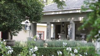 Farmhouse Lodge | Newcastle Accommodation