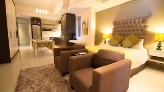 209 Crystal Towers | Century City Accommodation