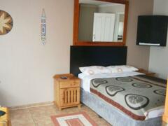 Smiling Tree Guesthouse - Simunye | Accommodation Simunye (Westonaria)