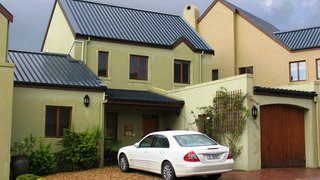 Westside House | Devonvale Golf and Wine Estate Self-catering