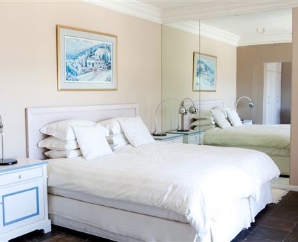 123 Ocean View Drive Apartment