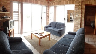 Surf Point 12 | Accommodation Wavescrest (Jeffreys Bay)